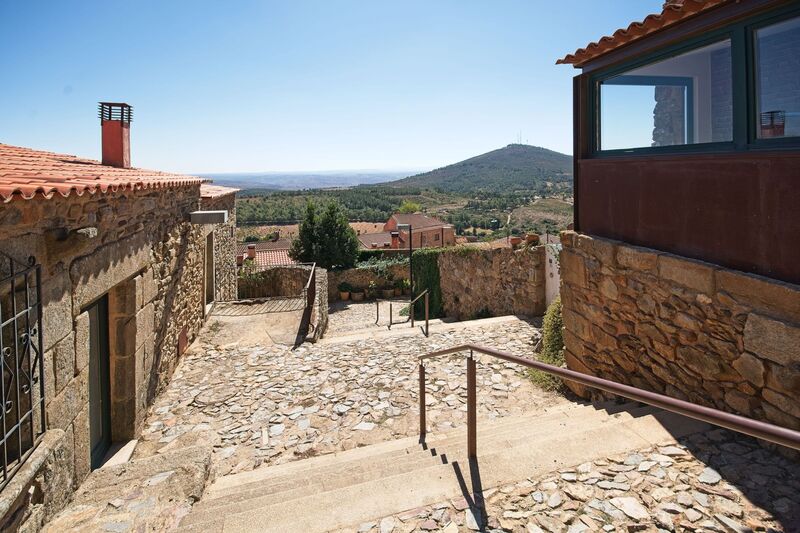 DC 22-0791-053.jpg :: Saga Douro River Cruise, Barca d'Alva, Castelo Rodrigo: residential property within the walls of Castelo Rodrigo. Photo taken 31/08/2022