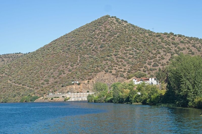 DC 22-0791-127.jpg :: Saga Douro River Cruise, Ligares: View across the River Douro from Barca d'Alva to Ligares. Photo taken 31/08/2022