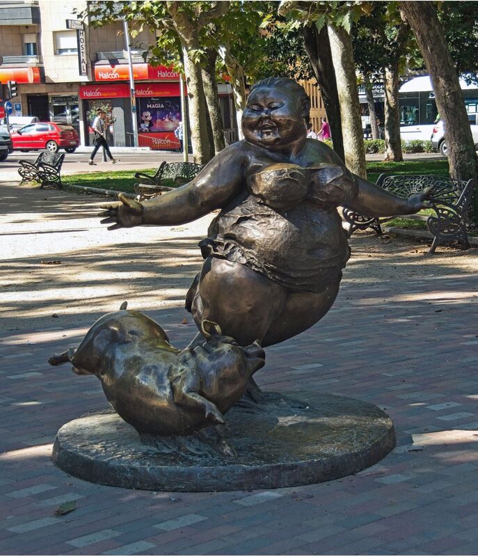 DC 22-0794-005.jpg :: Saga Douro River Cruise, Salamanca. Spain: This is the bronze sculpture titled \