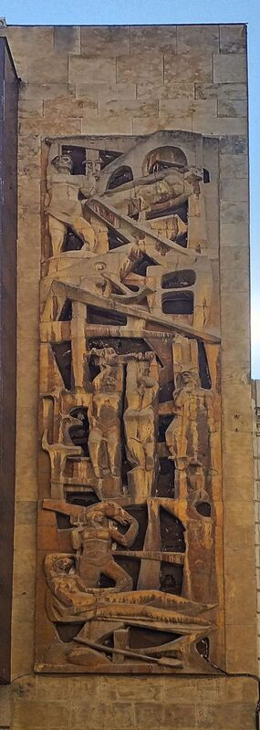 DC 22-0794-102.jpg :: Saga Douro River Cruise, Salamanca. Spain: The sculpture shown in the image is a relief by the Spanish artist José Luis Núñez Solé. The specific work is known as the \