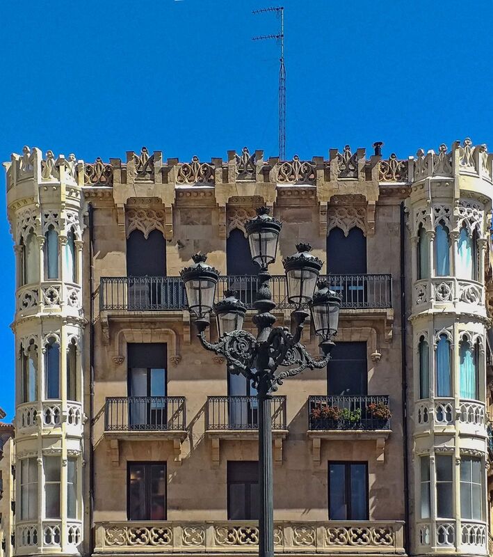 DC 22-0794-106.jpg :: Saga Douro River Cruise, Salamanca. Spain: Modenistic building in Calle Toro and Plaza del Liceo. Photo taken 01/09/2022