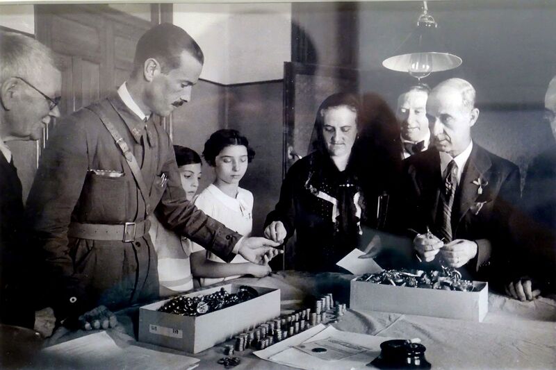 DC 22-0794-221.jpg :: Saga Douro River Cruise, Salamanca. Spain:  The Centro Documental de la Memoria Histórica (Documentary Centre of Historical Memory), also known as the General Archive of the Spanish Civil War. No information known about this photo. Photo taken 01/09/2022