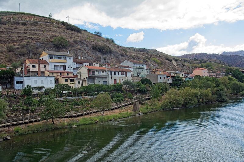 DC 22-0797-003.jpg :: Saga Douro River Cruise, Pocinho to Pinhao, River Douro: The MS Douro Spirit sailing passing Foz do Tua in the Castanheiro Region, along the Douro River, onward to Pinhao. Photo taken 02/09/2022
