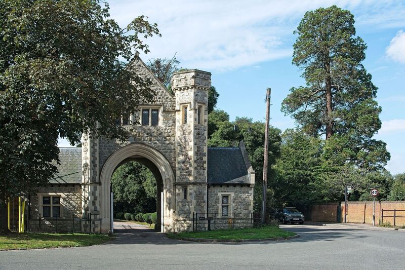 DC 24-0736-058.jpg :: Tenterden, Kent: Gatehouse of Heronden Hall, a Grade II listed building. The gatehouse is a Gothic-style structure designed by the notable architect William John Dongthorn in 1846 for local landowner William Whelan. Photo taken 04/09/2024