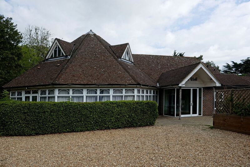 DC 24-0736-074.jpg :: Tenterden, Kent: Little Silver Country Hotel, a former 16-bedroom hotel and wedding venue on Ashford Road in Tenterden. The main part of the property features a mock-Tudor façade and dates back to the mid-20th century. Kent Hall Wedding facility. Photo taken 04/09/2024