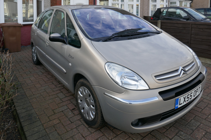 DC 24-0769-002.jpg :: 2005 Citroen Picasso Xsara Desire. Website owners car from new, located outside house in Harcourt Avenue, Sidcup. Reg No. LX55OPT. Photo taken 24/02/2024