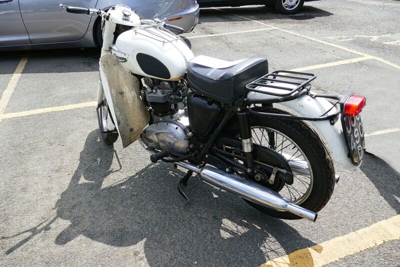 DC 25-0777-064.jpg :: Marlow House, Sidcup, Historic Police Cars Display: 1966 Triumph Thunderbird. Part of the Metropolitan Police Historic Vehicle Collection. Reg No. JUC 490D. Photo taken 08-06-2025