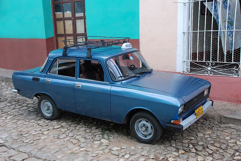 DC 11-0240-070.jpg :: 2011 - Cuban Classic Cars - Moskvitch 2140. Starting 1982, the 40 became the only Moskvitch on all of the markets. It was face-lifted the same year: the shield logo was changed to feature \