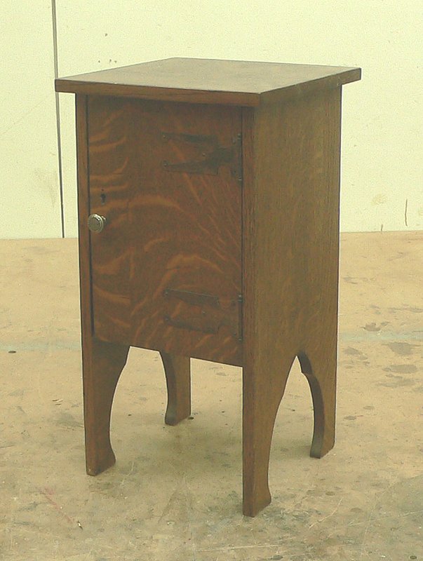 Arts and Crafts oak nightstand.jpg