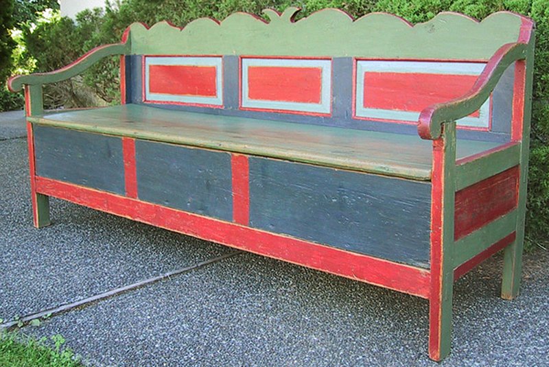 Doukabor Sleep Bench.jpg