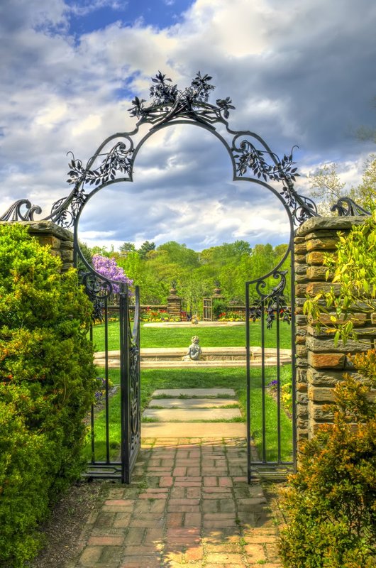 Garden of Sun_DLM_20140503_017_0066_67_68_69_70_71_v2_tonemapped_web.jpg