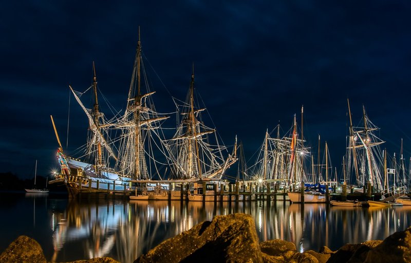 Illumination (DLM_20141101_070_0173_lmst_web).jpg :: Kalmar Nyckel, Saltana, Pride of Baltimore and Lady Baltimore Illumination at the Chestertown, MD Downrigging Festival