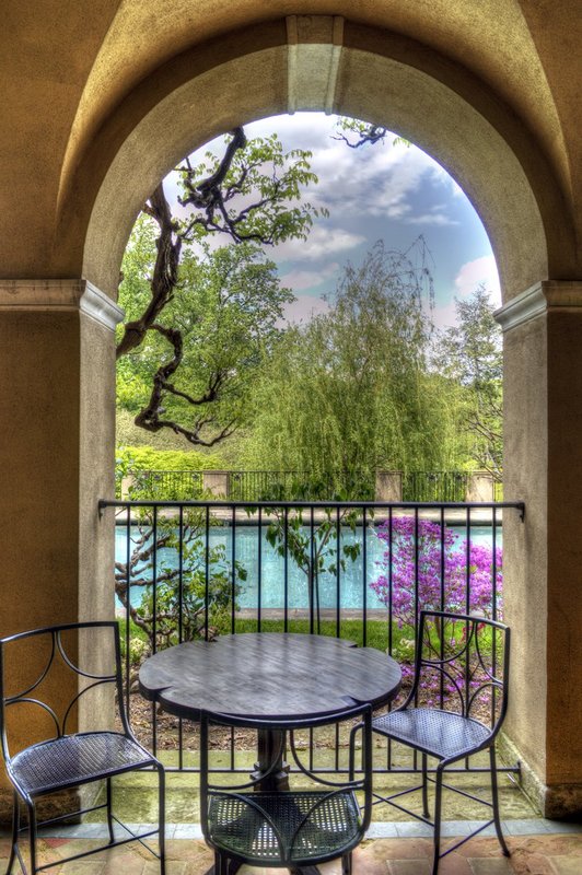 In the Garden (DLM_20140503_017_0012_3_4_5_6_7_tonemapped_webv2).jpg