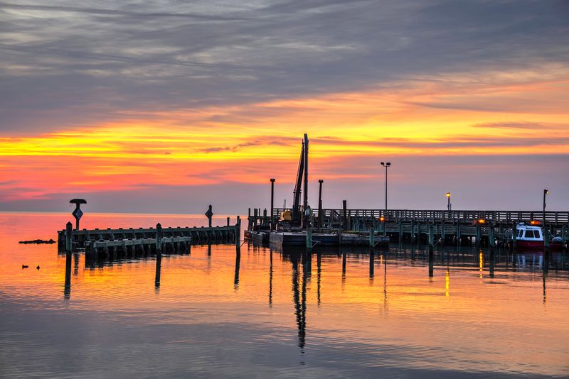 Rehab (DLM_20150123_005_0031_2_3_tonemapped_web).jpg :: Workers start up machinery in the early dawn hours of January '15 as they continue the repairs and re-decking of North Beach Town Pier