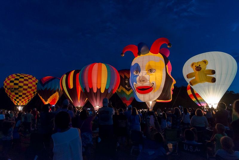 GLOW (DLM_20160805_041_0301_web).jpg :: Eight balloons glow in unison at the end of day 1 events during the Great Chesapeake Balloon and Wine Festival at Triple Creek Winery in Cordova, MD