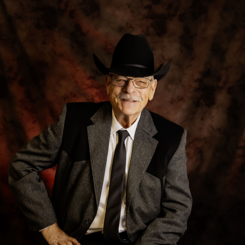 Frank Waist Black Hat.jpg