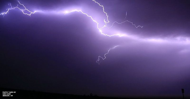 Lightning 3B4A1559.jpg