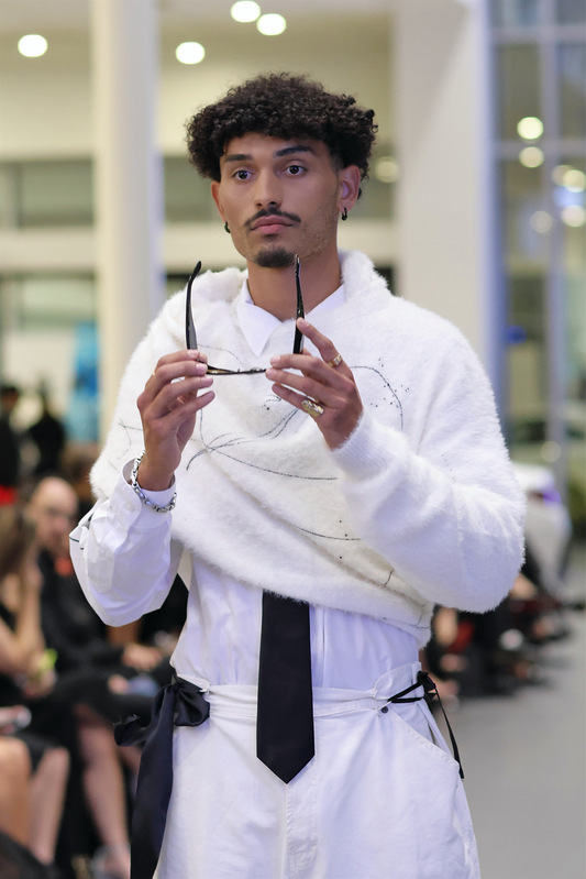 LNS_0429.jpg :: Processed with Lensa with Auto Adjustments