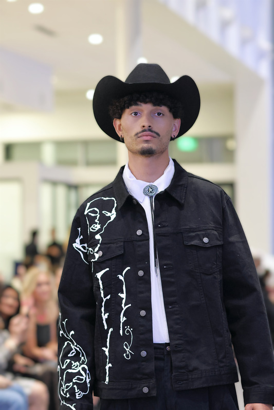 LNS_0458.jpg :: Processed with Lensa with Auto Adjustments