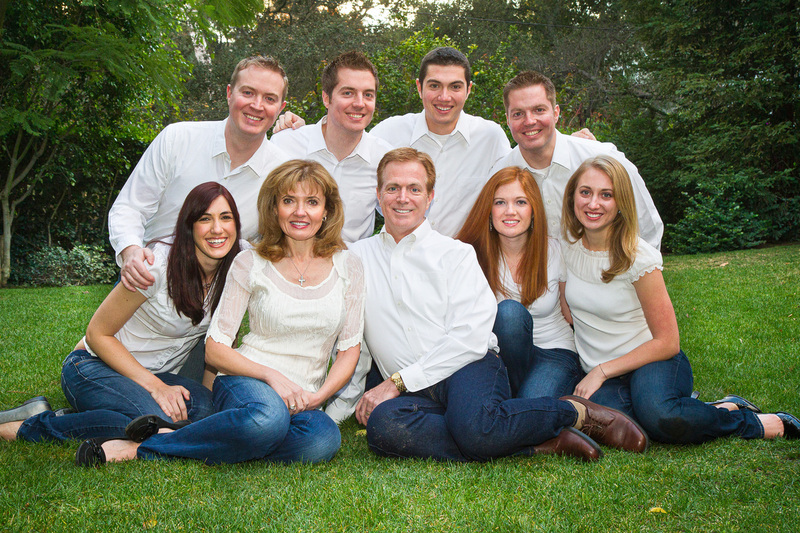 Family in white 001.jpg
