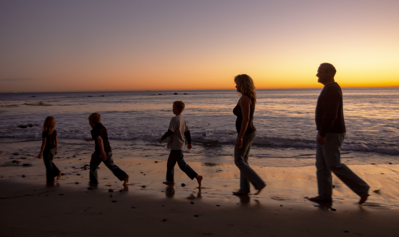 Family on Beach Silhouette 001.jpg