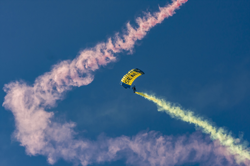 Navy Seal Parachuter with green and pink smoke trails 0001.jpg