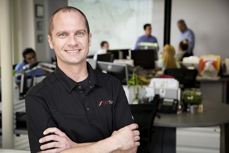 2013-3-4-JetSuite415.jpg
