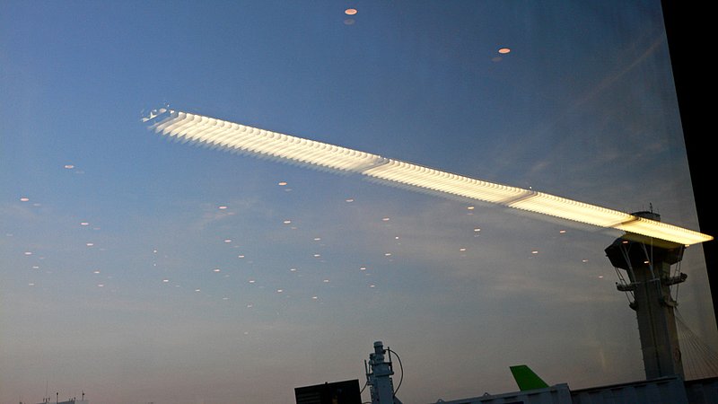 Airport Reflections 8201.jpg