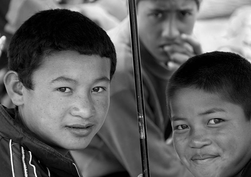 Boys at the Market 041108_048.jpg :: Bhutanese Boys