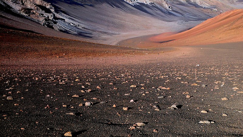 Crater905.jpg