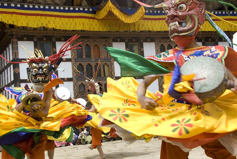 Domkhar Festival B 041508_087.jpg :: Bhutanese Festival Dancers