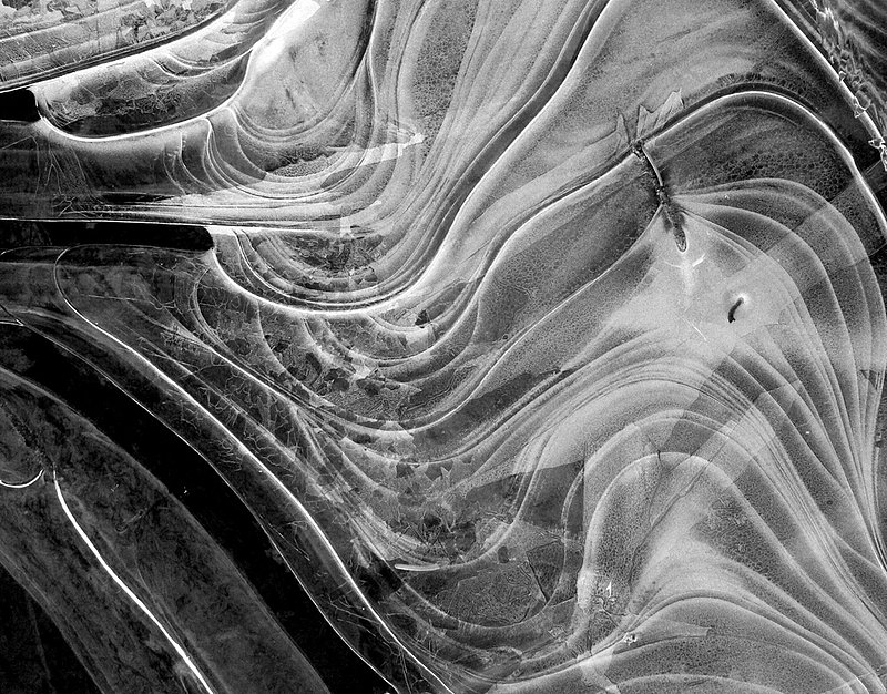 River Ice 2531bw.jpg