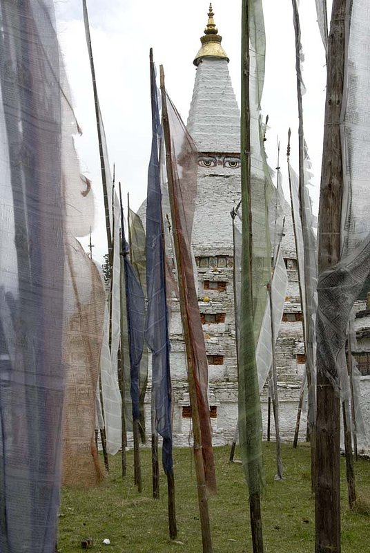 Stupa and Flags 041408_0971.jpg :: Bhutanese Stupa