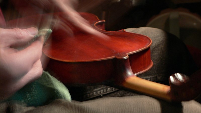 Violin Maker 0115.jpg