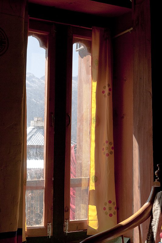Window 0338.jpg :: bhutan temple window