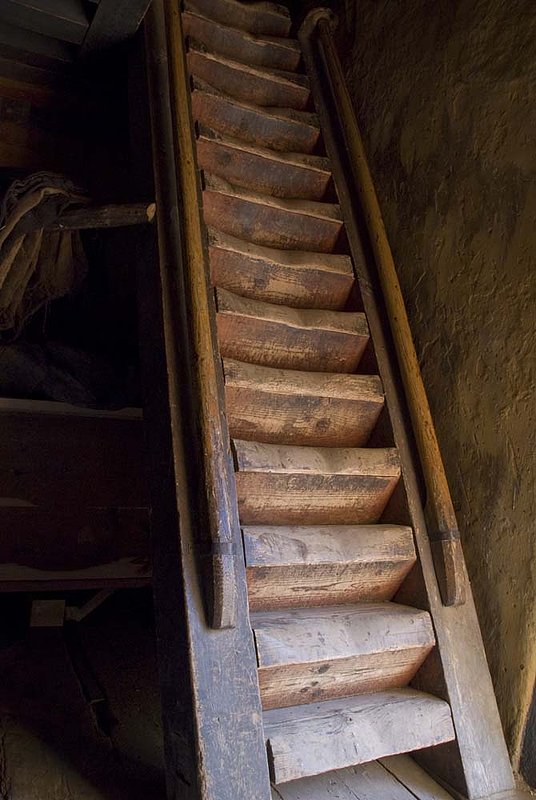 Staircase Ugyen Choling 71 171.jpg