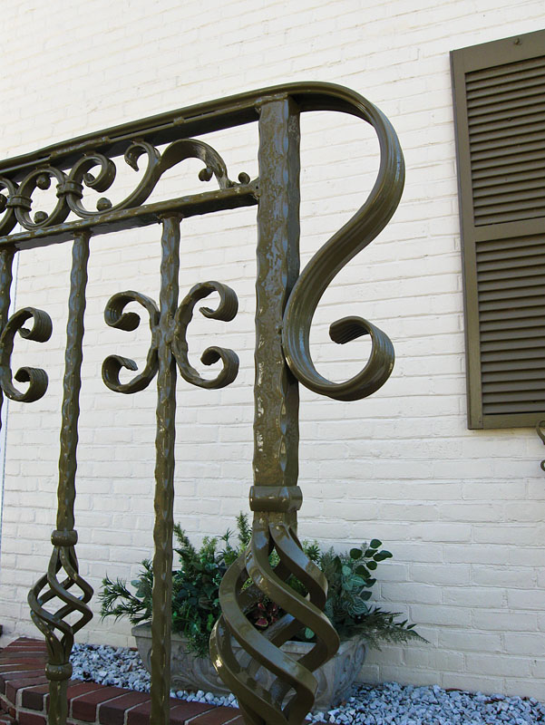 12-Rail End Detail.jpg