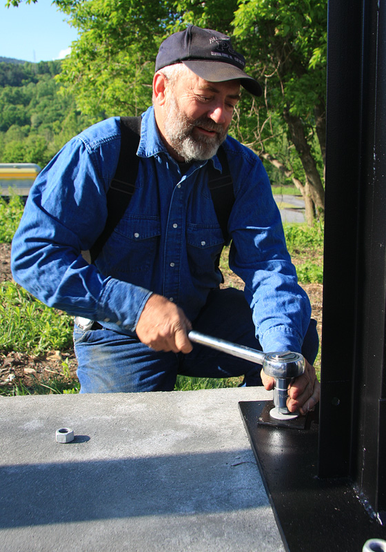 Glen w-Last Bolt.jpg