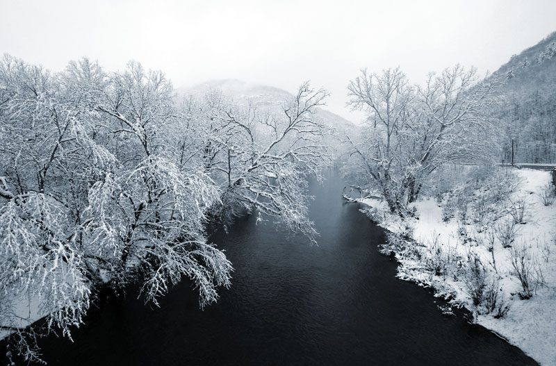 James River at ER1.jpg :: James River at Eagle Rock, shot from the James River Bridge on Rte 220 in Eagle Rock.