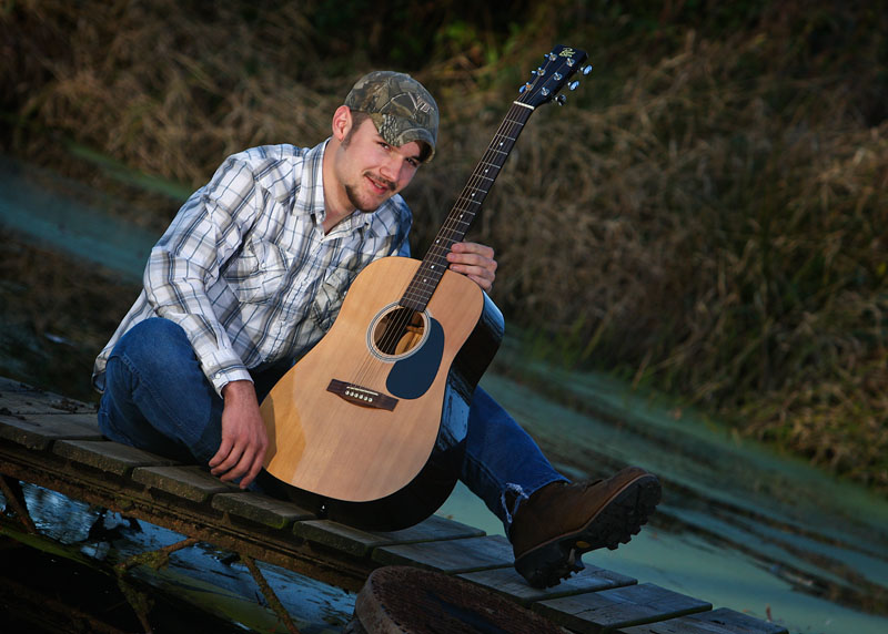 Joe on Dock_141.jpg
