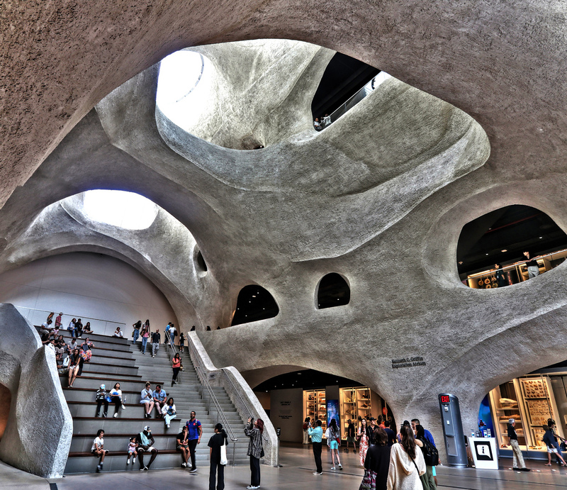 AMNH GilderHall 07A Pano.jpg