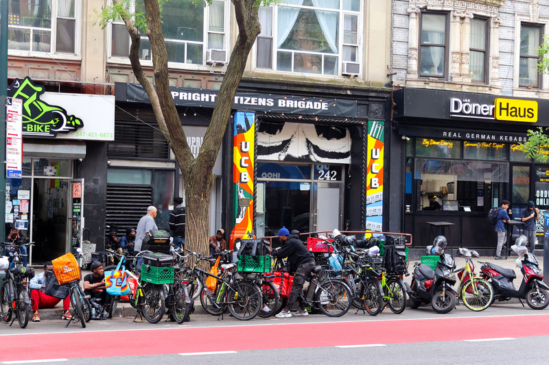 Bike Messengers Mess 04A.jpg