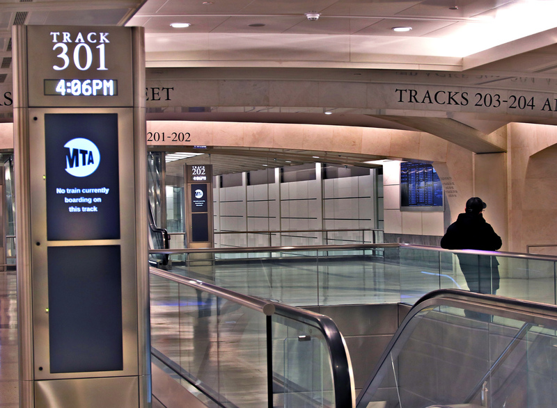 Grand Central Madison Concourse 01A.jpg