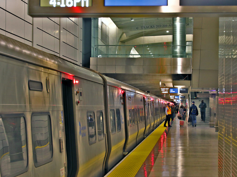 Grand Central Madison Platform 01A.jpg
