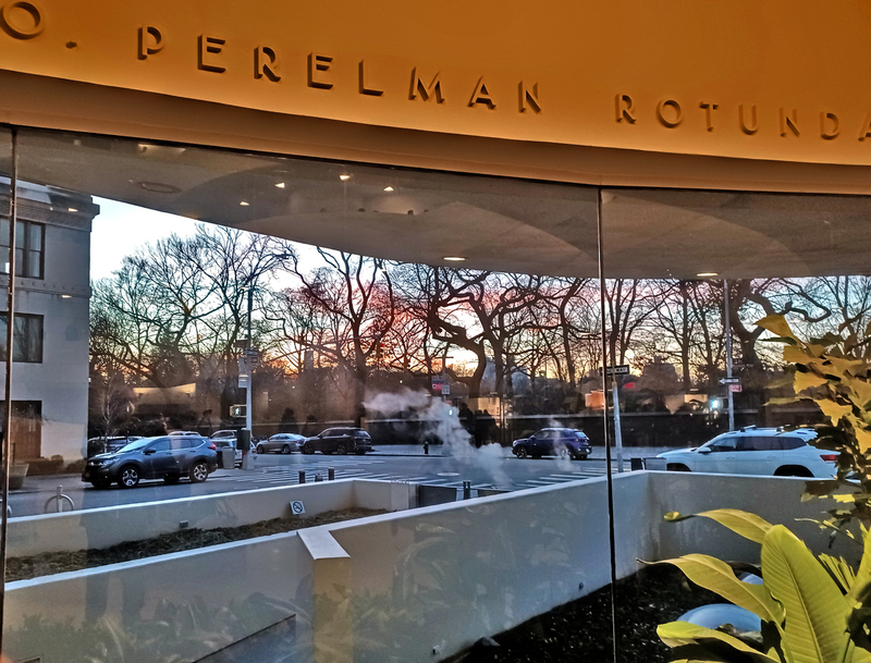 Guggenheim Rotunda 01A.jpg