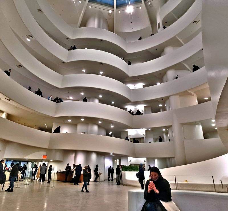 Guggenheim ramp 02A Pano.jpg