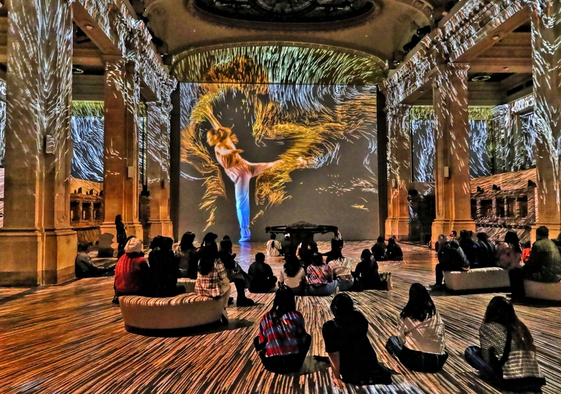 Gustav Klimt Show 03A(1).jpg