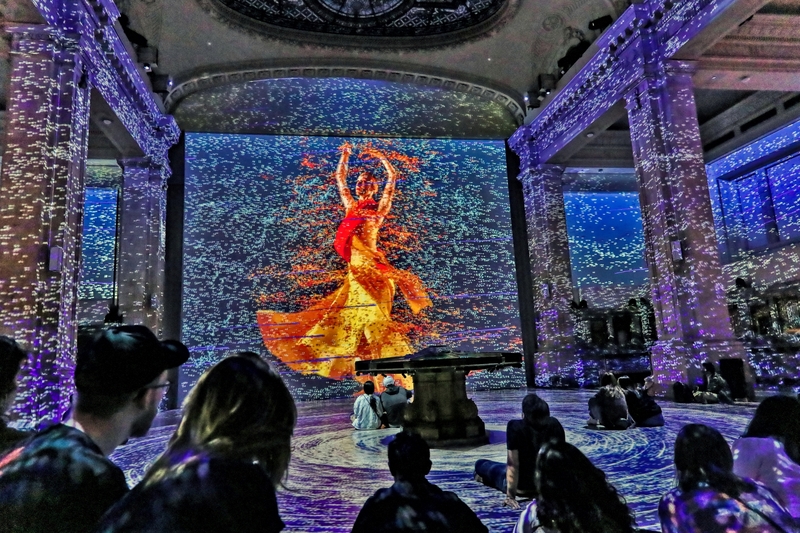 Gustav Klimt Show 045A(1).jpg
