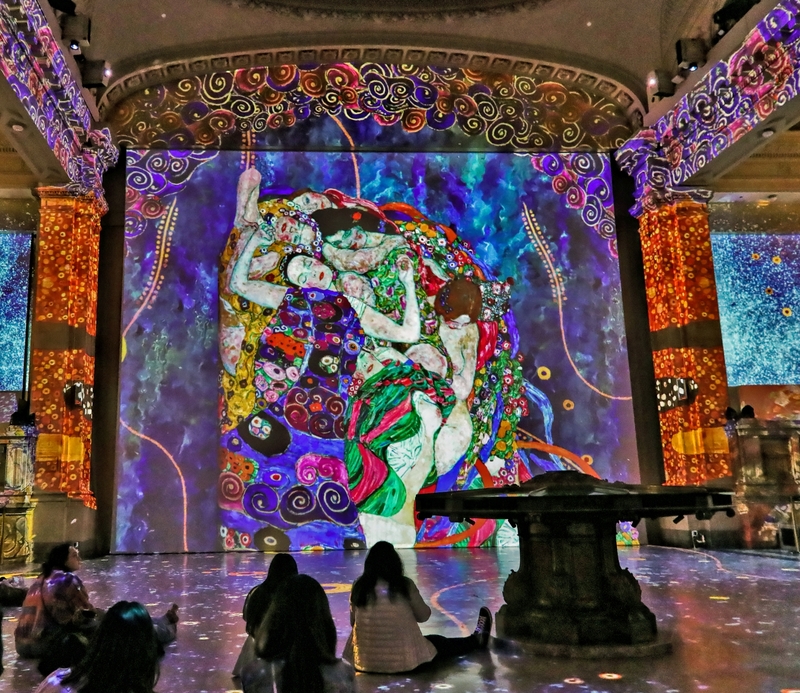Gustav Klimt Show 057A(1).jpg