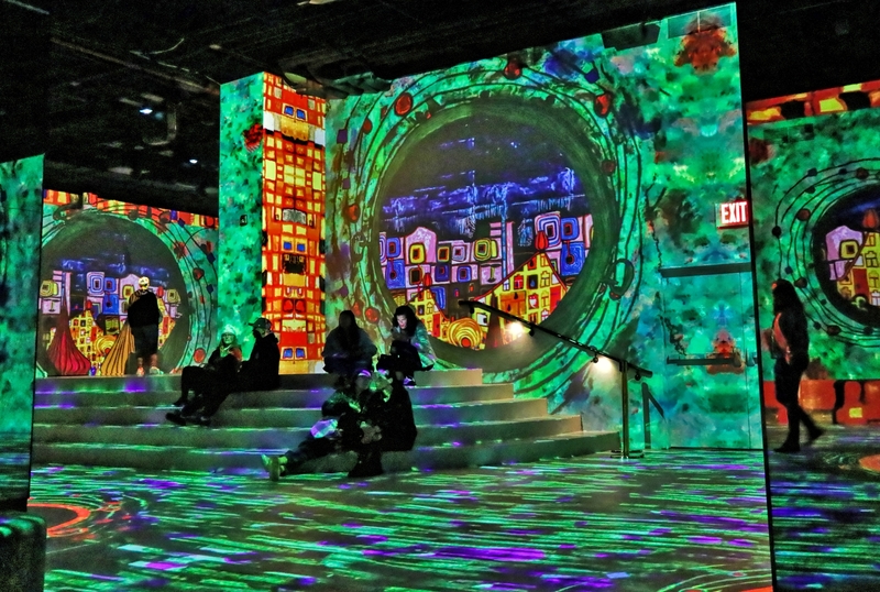 Gustav Klimt Show 066A(1).jpg
